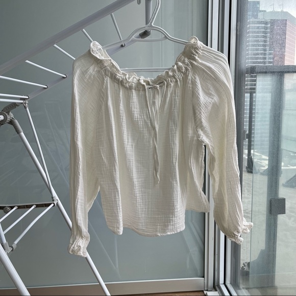 Zara white off-shoulder blouse - Picture 2 of 2